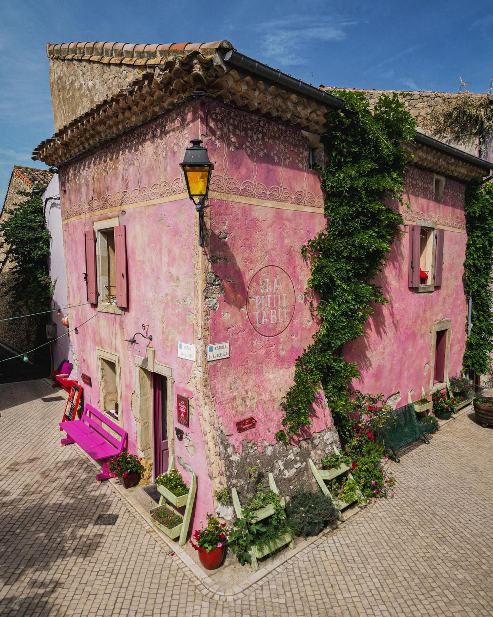 Village Castigno - Wine Hotel & Resort Assignan Luaran gambar